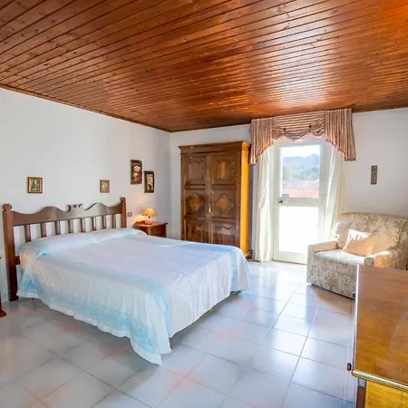 Le Di Mara - House Apartment Monte Petrosu