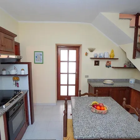 Le Di Mara - House